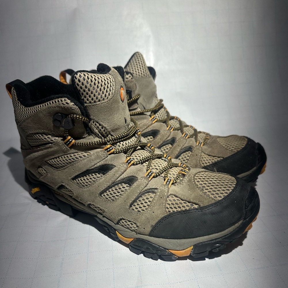 Merrell Moab Ventilator